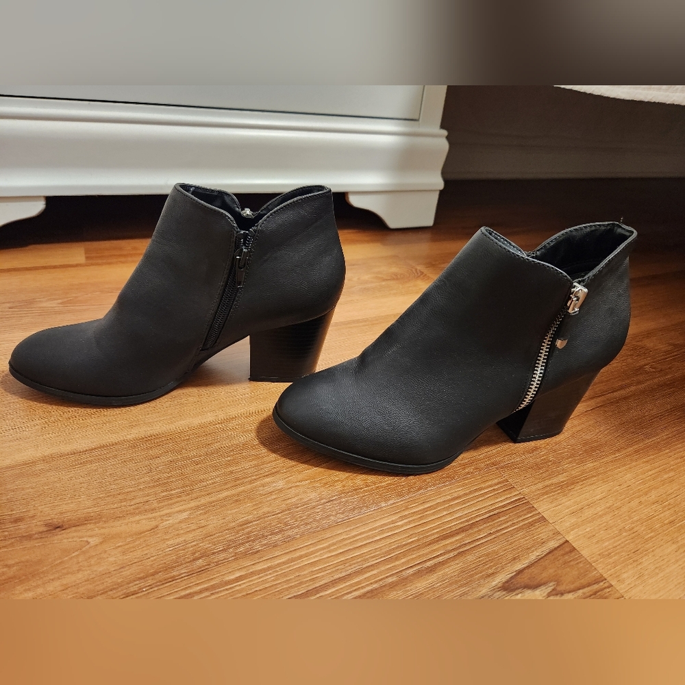 Style & Co. Black Ankle Booties